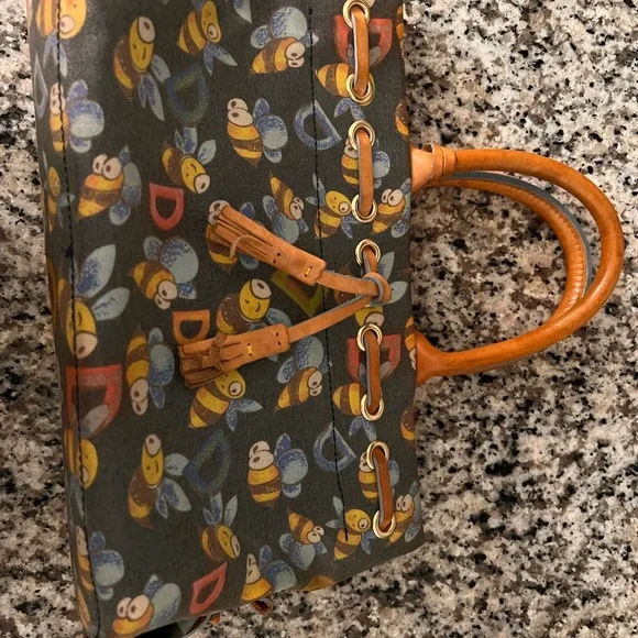 Vintage Dooney & Bourke bag mint condition - Picture 2 of 5